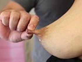 母乳メイドと母乳痴女 木村まりえ 新フェチモザイク サンプル動画サムネイル